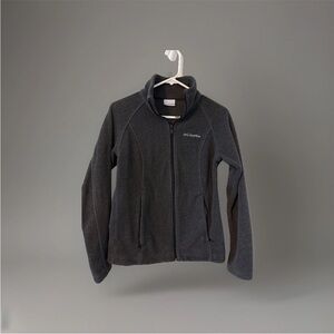 Columbia women’s small Dark Gray Fleece Jacket